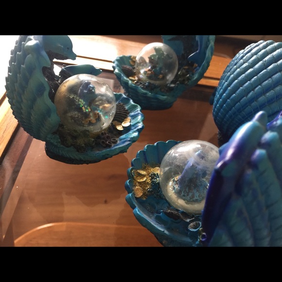 Dolphin decor. - Picture 5 of 5